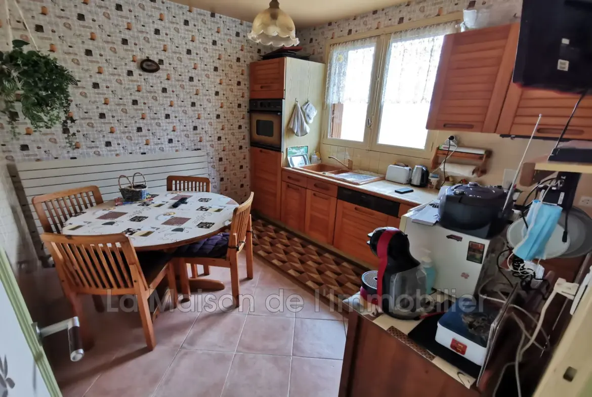 Achat pavillon de plain-pied à Saint-Pierre-lès-Elbeuf - 65 m² avec terrasse et garage 