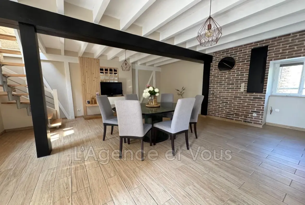 Maison en pierre à vendre à Plerguer avec jardin et dépendance 