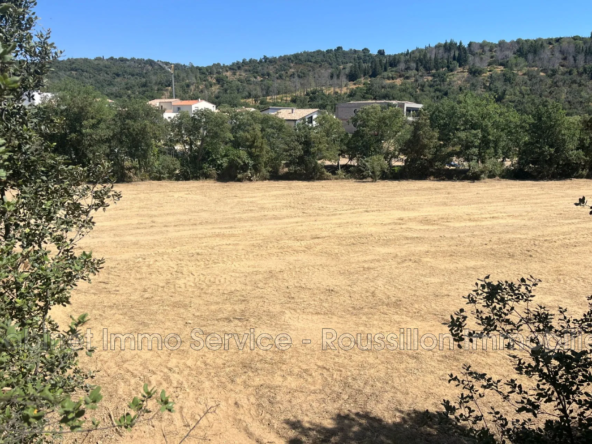 Terrain exceptionnel de 412 m² à Vives, vue imprenable, environnement naturel