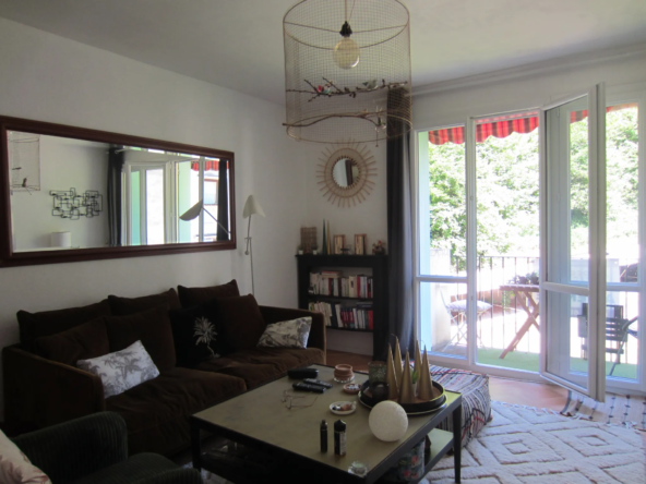 Appartement T3/4 à Couflens avec balcon, cave et parking en Vallée du Salat