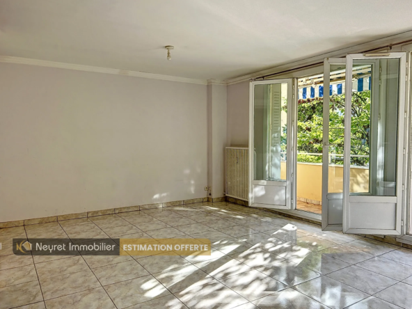 Appartement T4 à Francheville pour investissement locatif avec parking et balcon