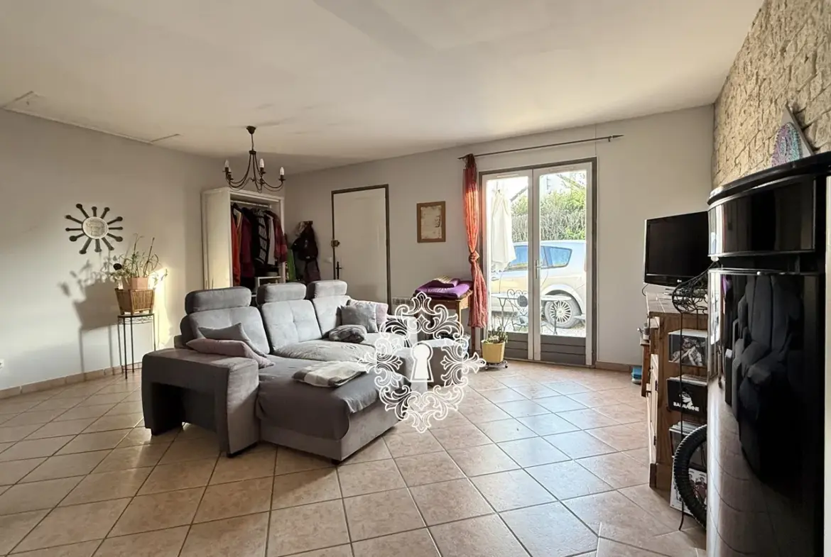 Maison familiale à Bray-sur-Seine avec jardin clos et potentiel d'aménagement 