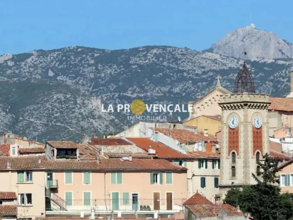 À vendre appartement de 4 pièces à Aubagne - 64 m² avec cave et parking