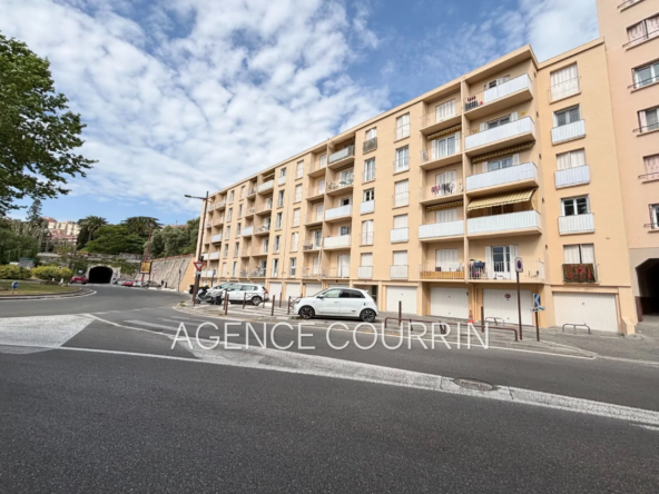 Appartement 3 pièces spacieux à Grasse avec Balcons et Cave