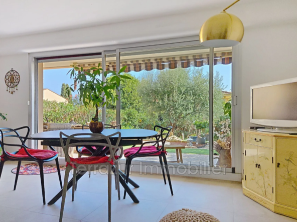 Grand appartement 2 pièces avec extérieur à Golfe-Juan