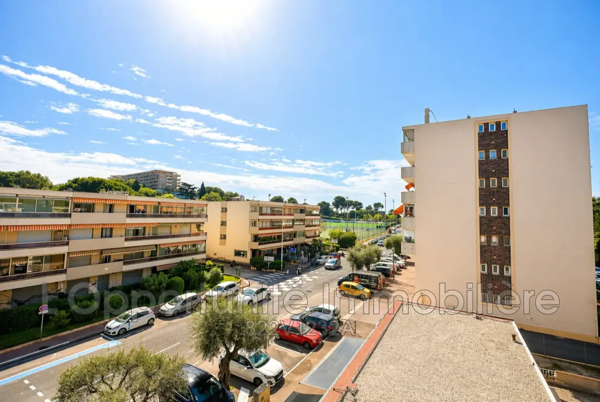 Appartement 3 pièces avec terrasse et garage à Le Cannet 