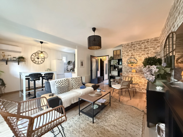 Appartement T3 rénové avec double terrasses et garage à Amélie-les-Bains
