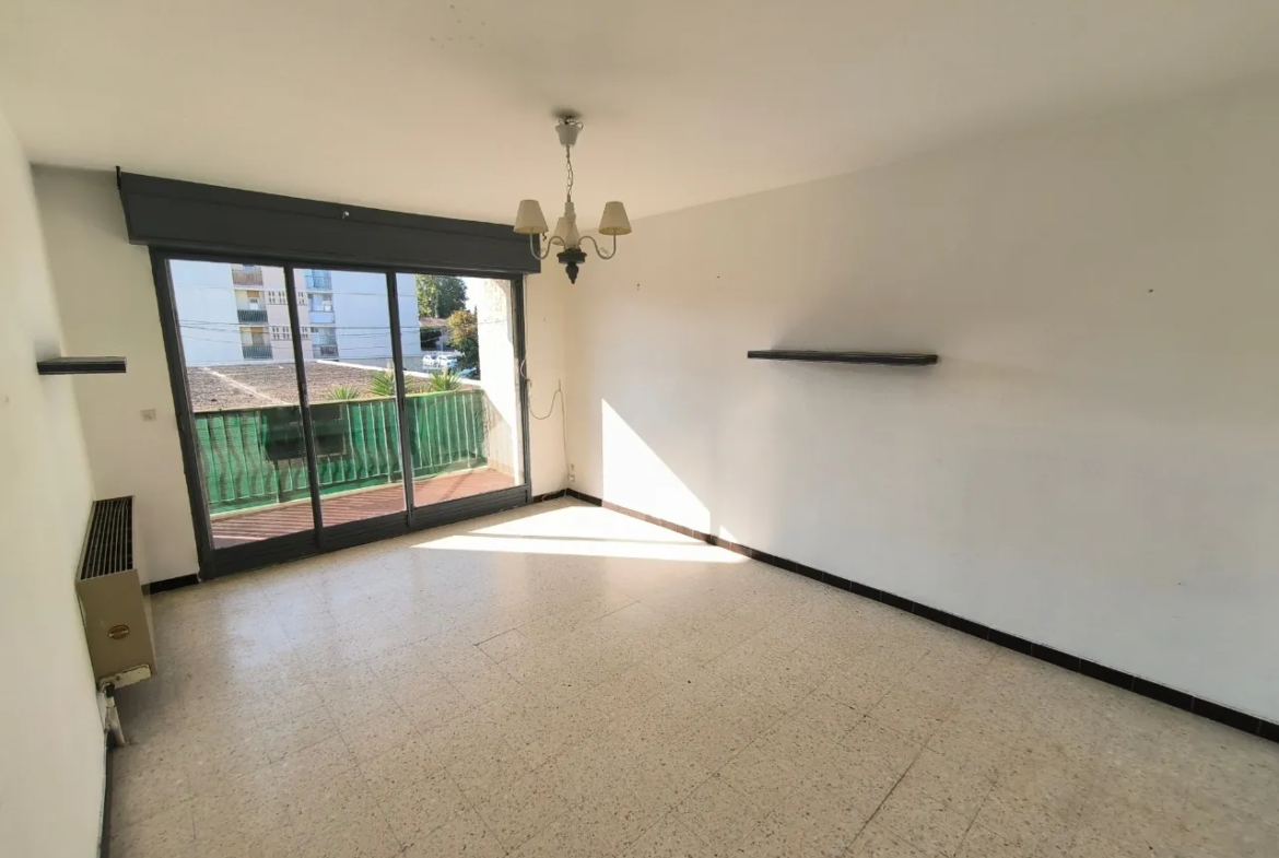 Charmant appartement T2 à Lunel - 53 m², terrasse sud, cave, à rénover 