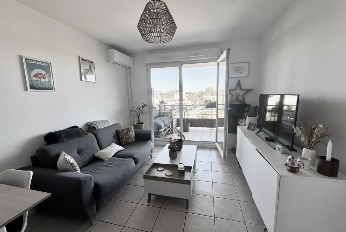 Appartement T2 lumineux avec terrasse et parking dans le quartier des Sept Collines à Nîmes 