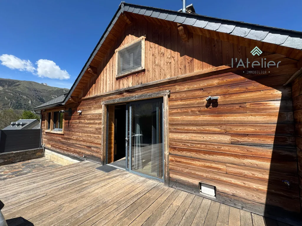 Charmante maison avec vue montagne à Sailhan, terrasse et jacuzzi 