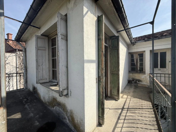 Appartement rénovable de 95 m2 avec grand potentiel à Arles-sur-Tech