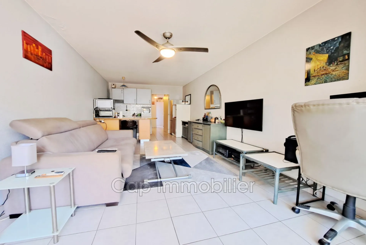 Appartement 2 pièces avec loggia et vue mer à Cap d'Agde 