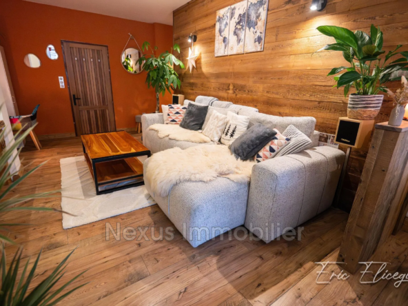 Studio rénové avec grande chambre et garage spacieux à Bourg-Saint-Maurice