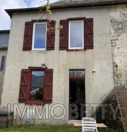 Superbe maison à vendre à Bagnères-de-Bigorre avec jardin et potentiel locatif