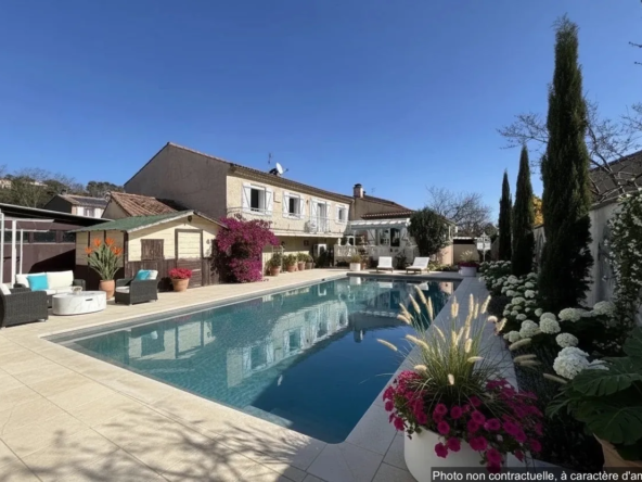 Maison familiale avec piscine à Carcassonne, proche du Canal du Midi