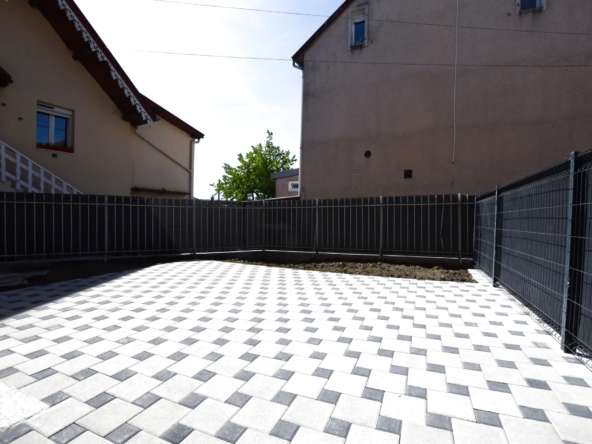 Appartement duplex F5 avec jardin et combles aménageables à Brognard