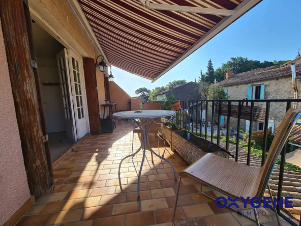 Maison de village rénovée à 10 km de Carcassonne avec terrasse et chauffage moderne