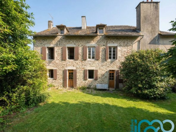 Charmante maison en pierre avec grand terrain à Calmont, 175m²