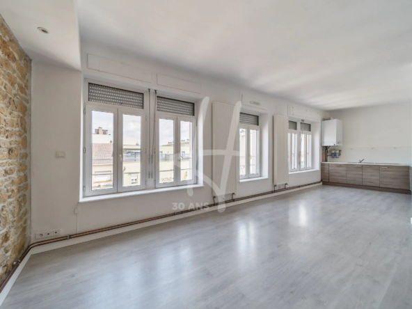 Appartement rénové avec 3 chambres à Talange – Centre-ville