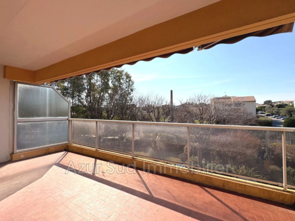 Appartement Studio à Antibes Bréguières avec terrasse et proximité plages