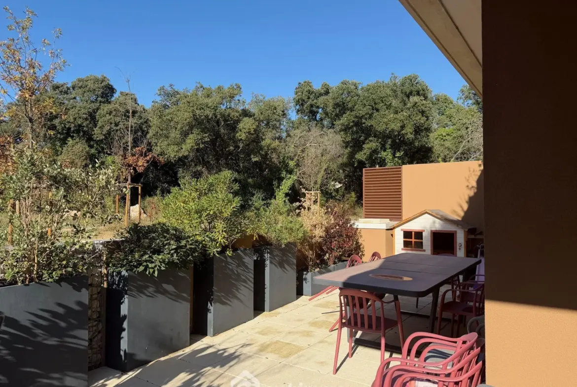 À vendre appartement T3 avec terrasse et jardin à Castries – Proche Montpellier 