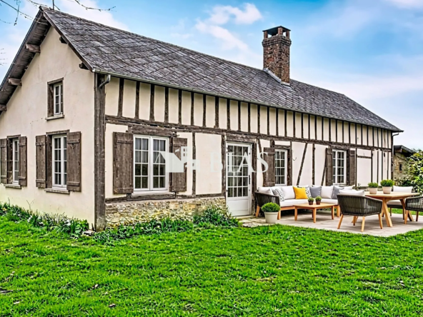 Maison ancienne à rénover avec 1,9 hectare près de Pont-Audemer
