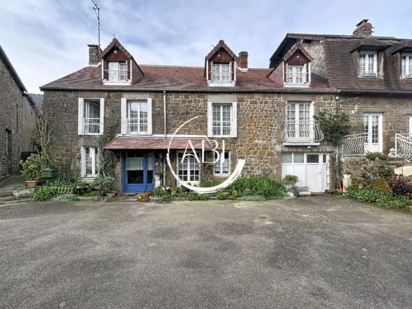 Maison en pierre avec appartement indépendant à vendre à Les Monts d'Andaine