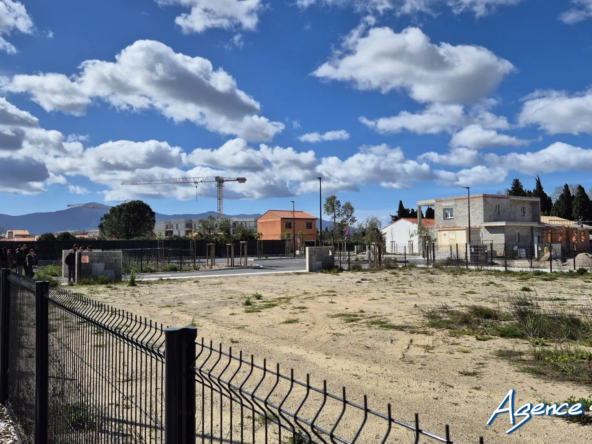 Terrain constructible viabilisé de 310 m² à Elne – Secteur calme et accessible