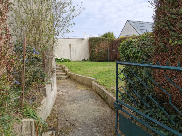 Maison indépendante de plain-pied à Pléven avec garage et jardin clos