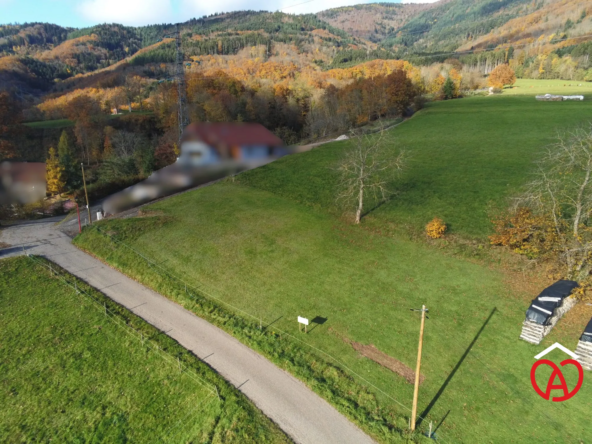 Terrain constructible de 726 m² à Steige avec vue montagne