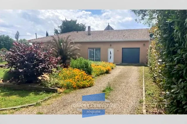 Villa 4 Chambres avec Terrasse et Garage à Cassen, Construction 2017 