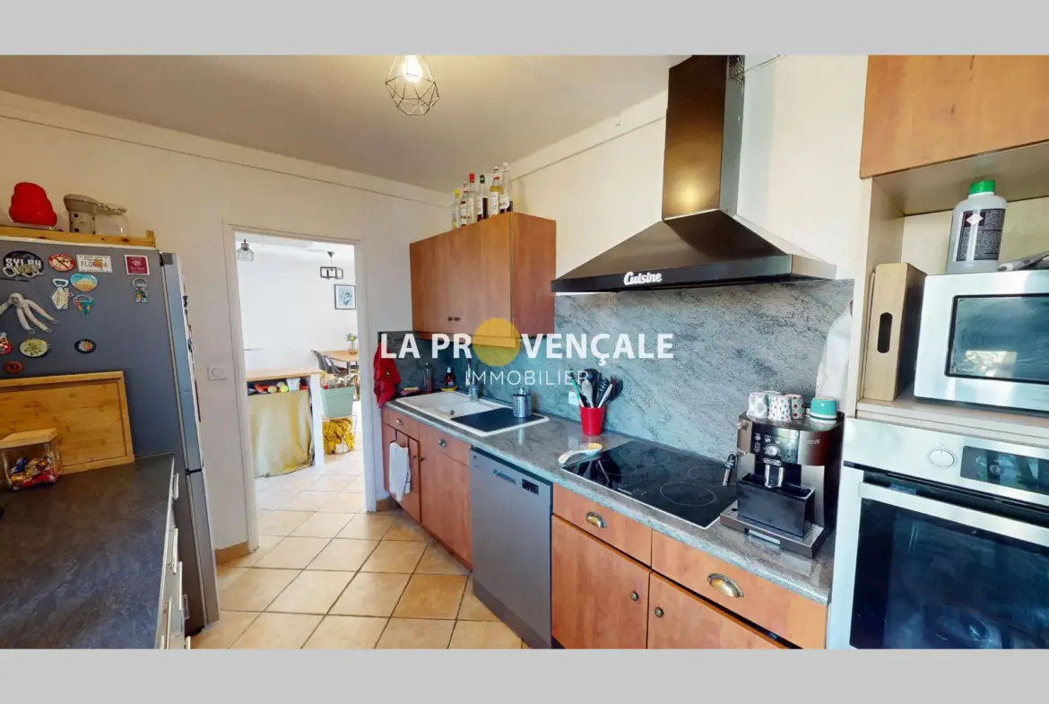 Appartement T4 à vendre à Gardanne avec terrasses et proximité centre-ville 