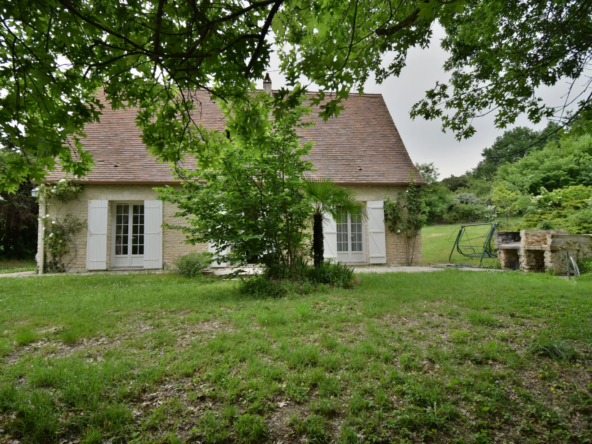 Maison traditionnelle en pierre de 126 m² à Bergerac avec grand parc arboré
