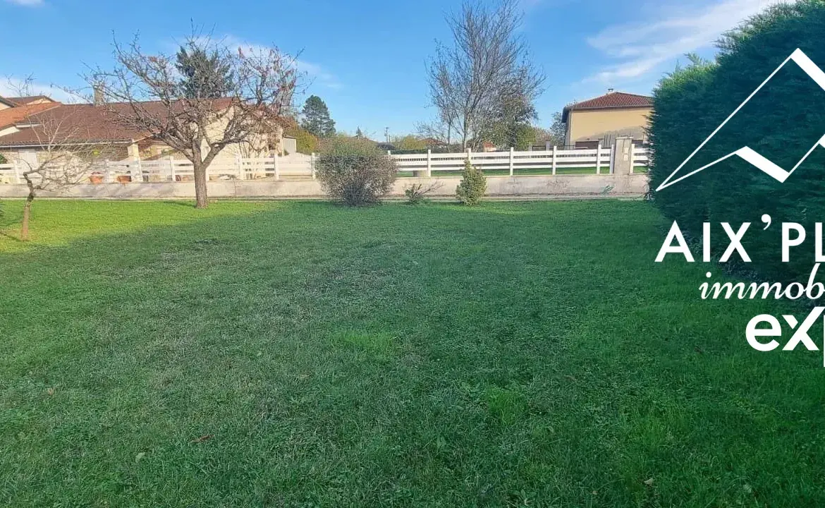 Terrain constructible plat de 501 m² à Druillat, permis accepté 