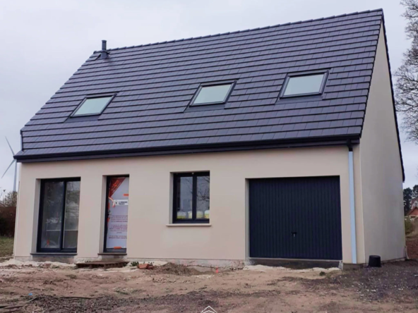 Maison contemporaine à Flers-sur-Noye - 121 m², 4 chambres, norme RE2020