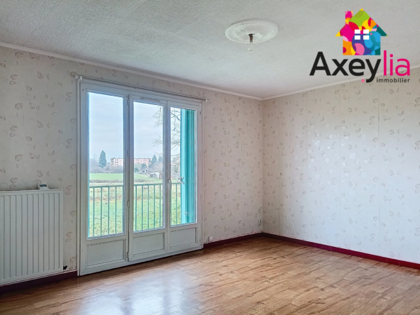 Appartement T4 loué à Digoin – idéal investisseur, 74 m² avec balcon et cave