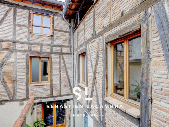 Charmante maison de village rénovée à Lisle-sur-Tarn avec cour intérieure
