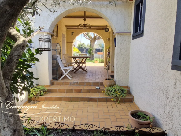Villa T4 de plain pied à Monteux avec garage et jardin arboré