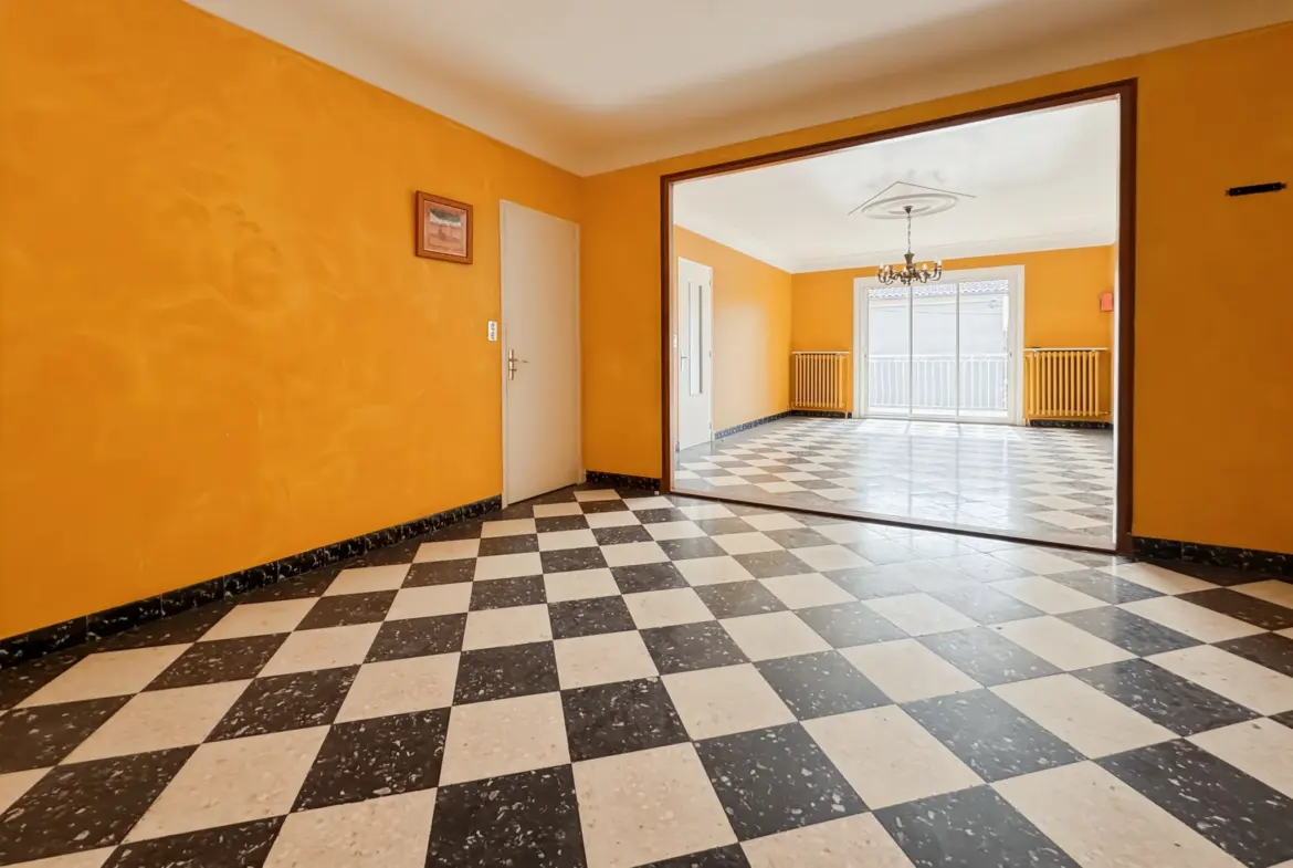 Maison familiale avec appartement indépendant à Sorgues - 160 m² 