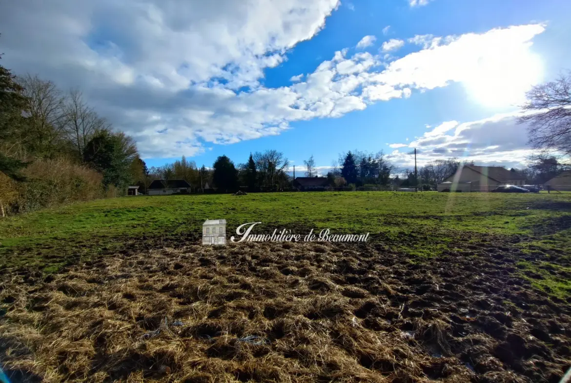Terrains à vendre à Beaumont-le-Roger dans un cadre paisible, parfait pour constructeurs et investisseurs 
