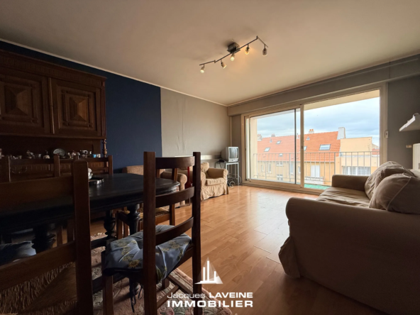 Bel appartement 2 pièces de 56 m² à Metz proche gare avec parking et balcon