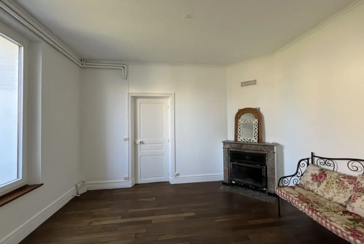 Charmante maison en pierres de 98 m² avec jardin clos à Le Malesherbois 
