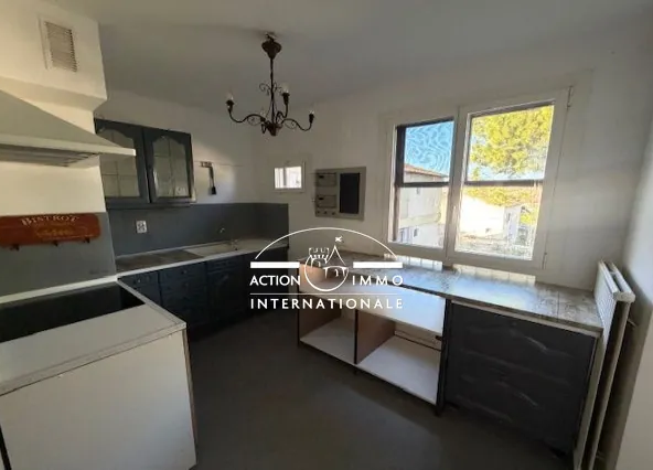 A vendre appartement lumineux à Saint-Martin-de-Crau avec parking et balcon