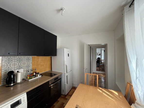 Appartement T1 rénové de 28 m² à Nîmes proche faculté Vauban