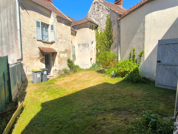 Maison à rénover à Château Thierry – Opportunité d'investissement et de travaux