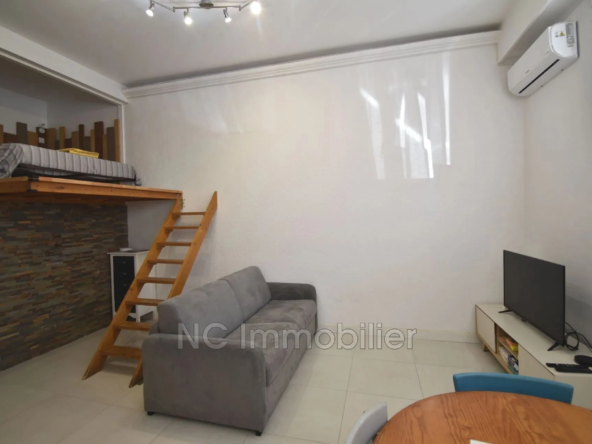 Investissement immobilier à Antibes : appartement et local commercial avec grande visibilité
