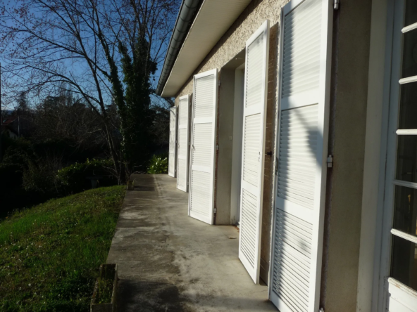 Maison à Montbrison de 101 m² avec grand terrain et potentiel rénovations