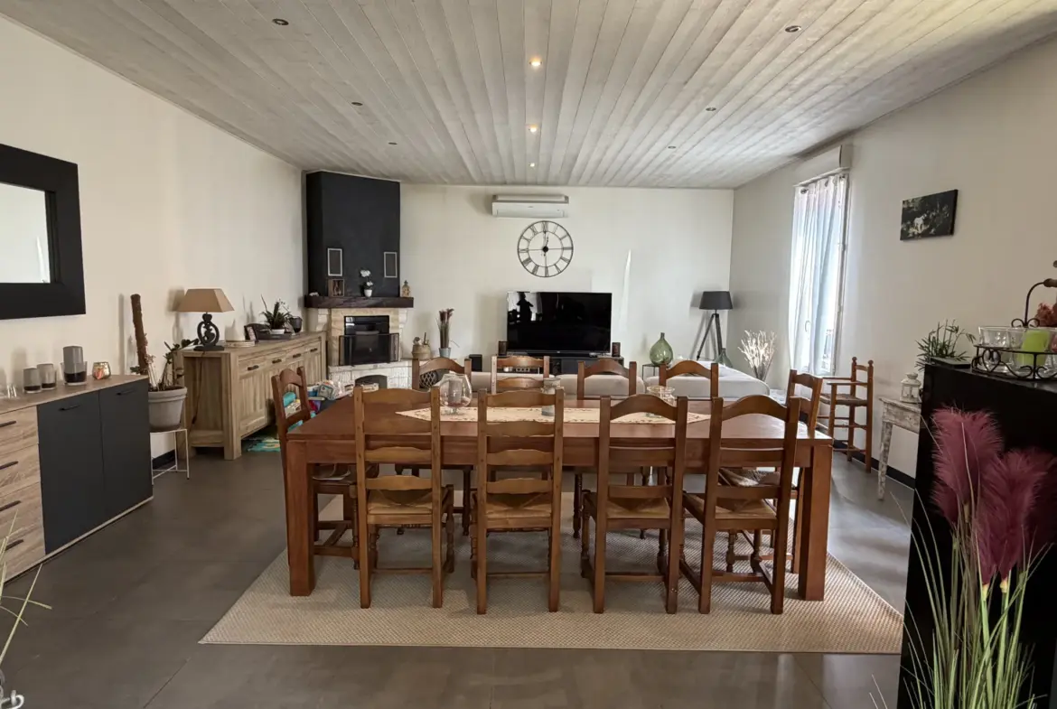 Maison en pierre rénovée de 175 m² à Bazas, proche commodités 