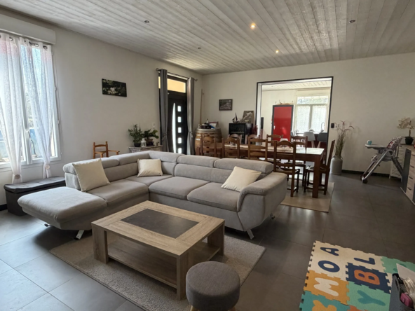 Maison en pierre rénovée de 175 m² à Bazas, proche commodités