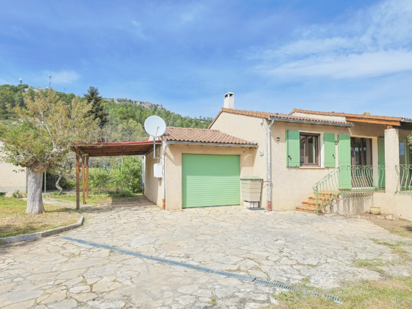 Villa T3 de plain-pied avec garage et véranda à Cabasse – Secteur calme